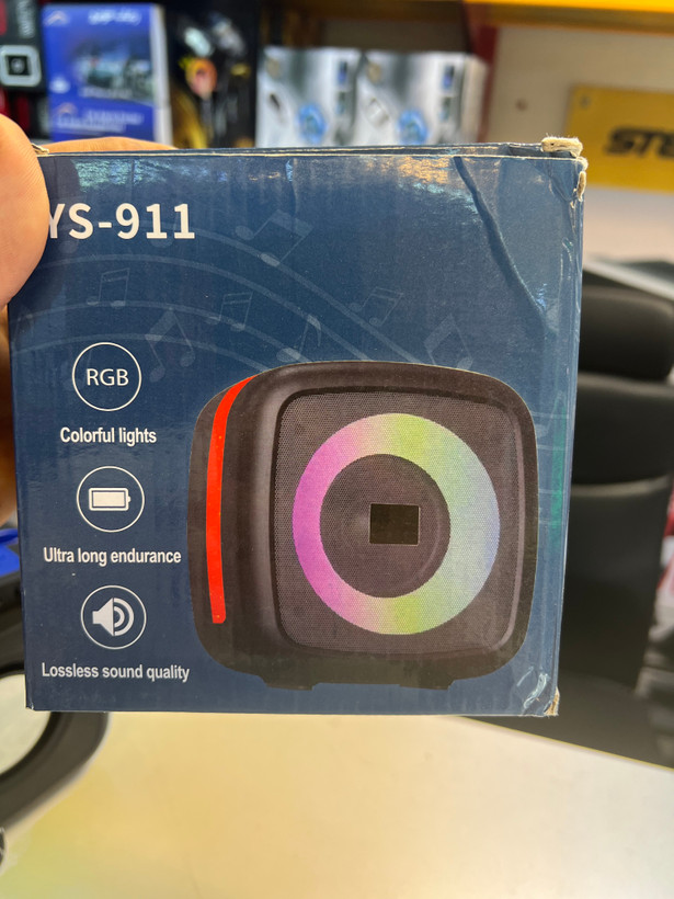 اسپیکر بلوتوثی رومیزی YS-911 با نور RGB و باتری بادوام